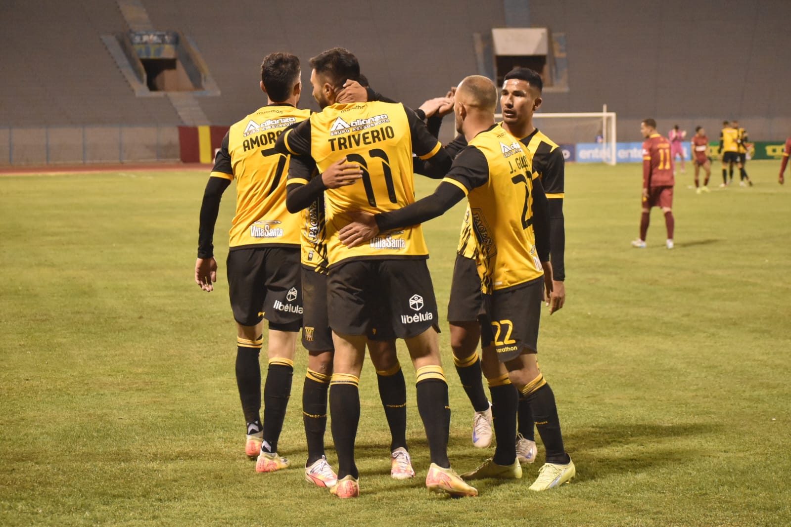 El Tigre reacciona y derrota a Real Oruro